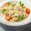 Паста с курицей и грибами в сливочном соусе в Kumpan по цене 590