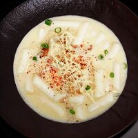 Токпокки с сыром и беконом в Singapore Premium