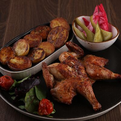 Цыпленок тапака в Mis по цене 1190 ₽