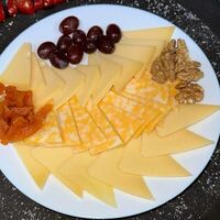 Сырная нарезка в Космос