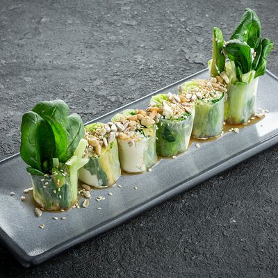 Ролл в рисовой бумаге в Ikigai по цене 690 ₽