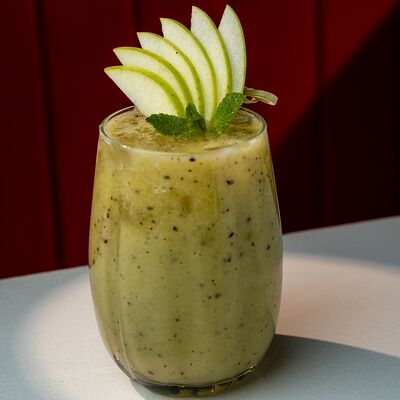 Смузи Киви-яблоко-банан в Метро Cafe по цене 499 ₽