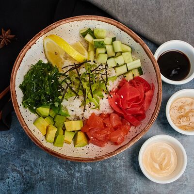 Поке с лососем в Тайфун по цене 349