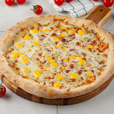 Пицца Четыре сыра в Вэллей кафе по цене 990 ₽