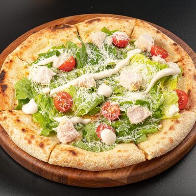 Пицца Цезарь в G bakery8 по цене 910 ₽