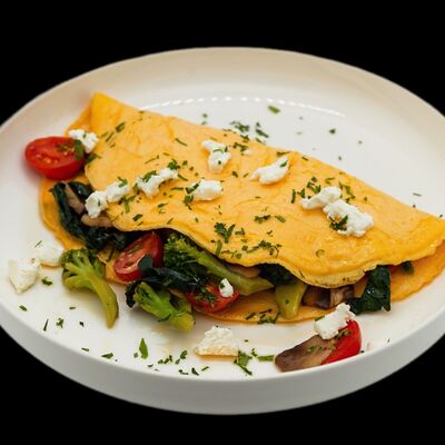 Омлет с овощами в Marrone Rosso по цене 3600 ₸