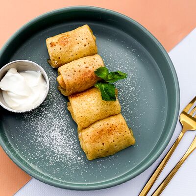 Блины с творогом в Wow Tortik по цене 335 ₽