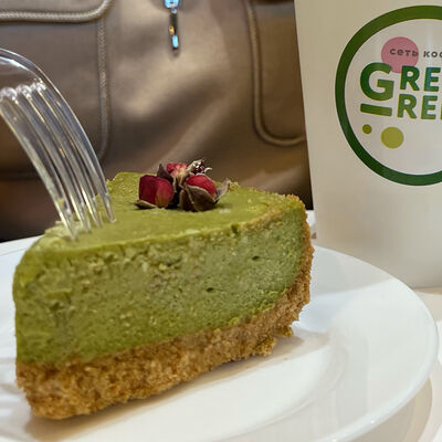 Чизкейк Фисташковый в Green Green по цене 315 ₽