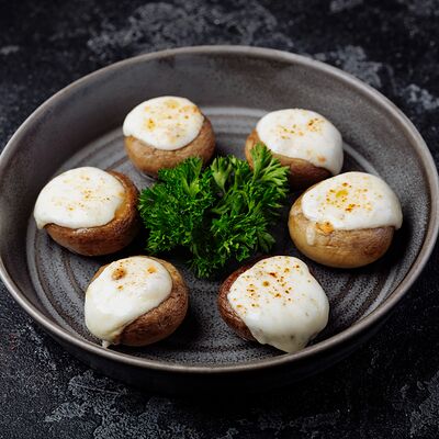 Грибы с сыром в Meat Feast по цене 600 ₽