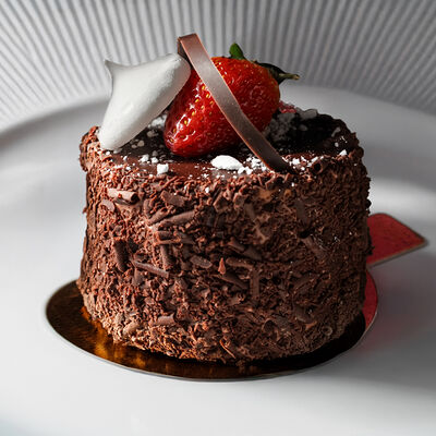 Пирожное Графские развалины в La Maison гастробутик по цене 615 ₽