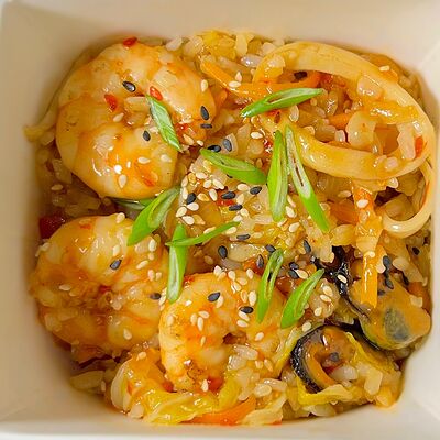 Вок Рис с морепродуктами в Кимура Суши & Поке по цене 650 ₽