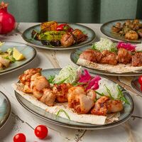 Логотип Елки Холл