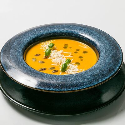 Тыквенный крем-суп в Лариса Ивановна по цене 585 ₽