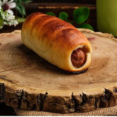 Сосиска в тестев Дальневосточка по цене 100 ₽