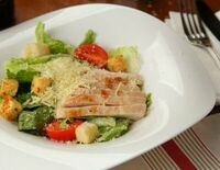 Цезарь с курицей в Чентуриппе