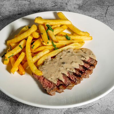 Стриплойн с картофелем фри в Cutlet by El Gauchito по цене 1850 ₽