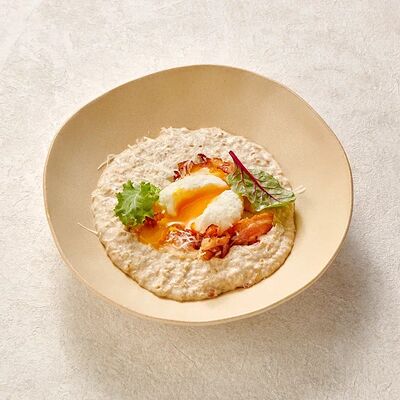 Каша овсяная с беконом в Пеперончино по цене 465 ₽