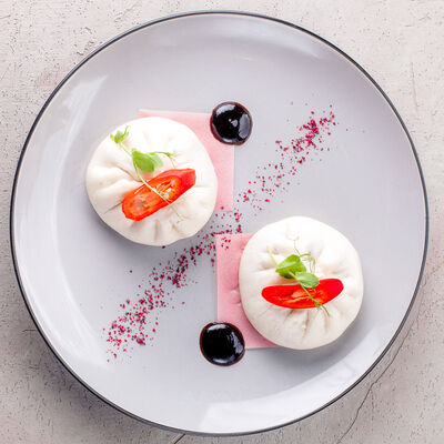 Паровые булочки Бао с уткой в BonoBo по цене 520 ₽