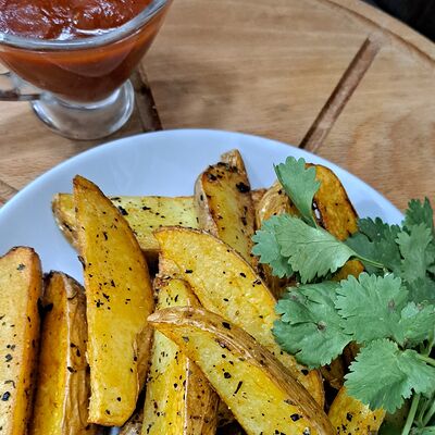 Картофель по-деревенски в Шашлык в бору по цене 220 ₽