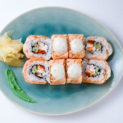 Ролл Сальмон блю чиз в Тэнкэй по цене 760 ₽