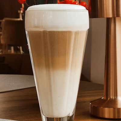 Латте розовая малина в Coffee Pit по цене 340 ₽