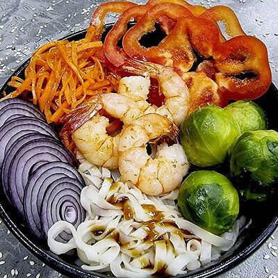 Удон с креветками в Full house по цене 566 ₽