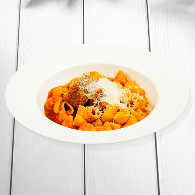 Паста Ригатони с говядиной в Перчини по цене 649 ₽