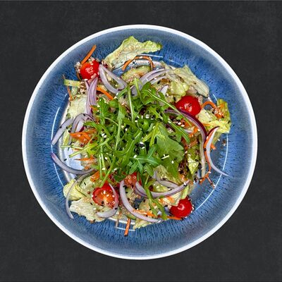 Салат с киноа в Eat my market по цене 310 ₽
