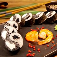 Ролл Черное и белое в Чентуриппе