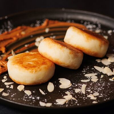 Сырники в Rogulevs Burgers по цене 440 ₽