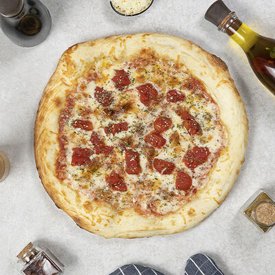 Пицца Маргарита в Risoy по цене 629 ₽