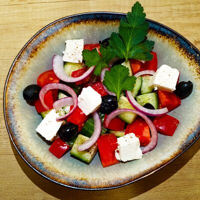 Салат Греческий в Papa Hop по цене 370 ₽