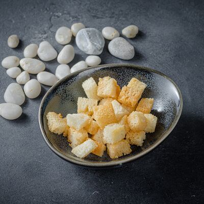 Чесночные гренки в Encore Cafe по цене 200 ₽