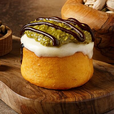 Мини-шокобон Дубайский шоколад в Синнабон по цене 515 ₽