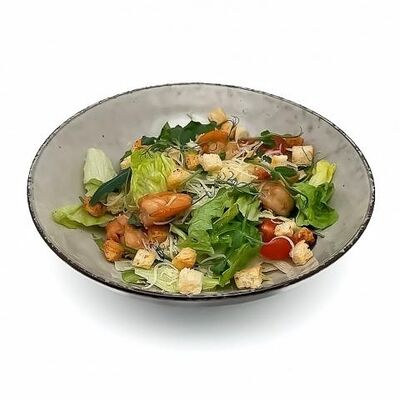 Цезарь с креветками в Garage по цене 740 ₽