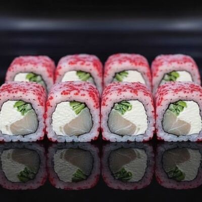 Ролл масаго, сыр, окунь и огурец в FIX NINJA по цене 600 ₽