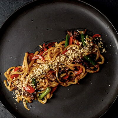 Удон с говядиной в Быстрый Японец по цене 672 ₽