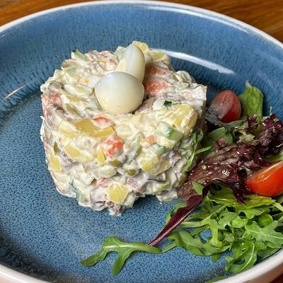 Оливьев Гриль-бар Бегемот и мышь по цене 485 ₽