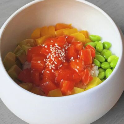 Поке с лососем и манго в Terra по цене 25 р.