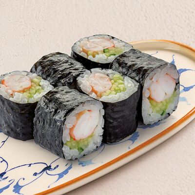 Ролл с креветкой и огурцом в Урюк по цене 590 ₽