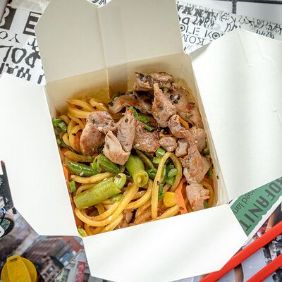 Вок со свининой в I wok you по цене 520 ₽