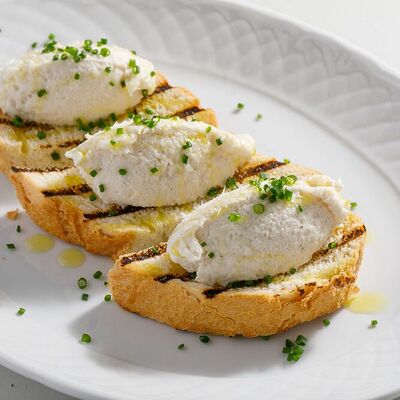 Брускетта с копченой треской в Кукумбер по цене 490