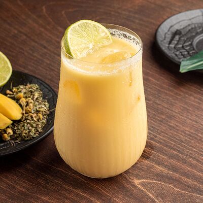 Манго-ромашка в Суши & Саке Izakaya Bar по цене 999 ₽