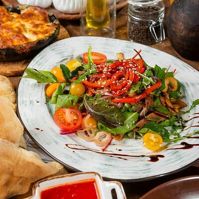 Салат с языком в Алаверды по цене 840 ₽