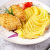 Котлетки из индейки с картофельным пюре в Близкие по цене 430