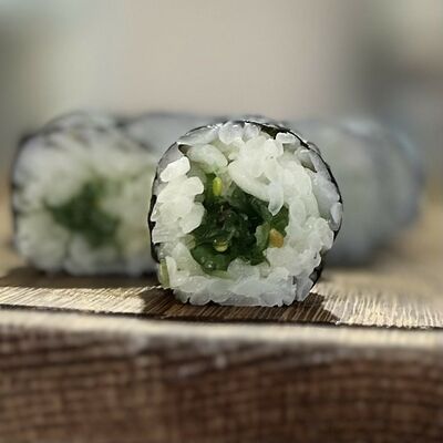 Мини с чукой в ГансРолл по цене 205 ₽