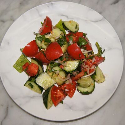 Салат Свежий в Халяль по цене 300 ₽