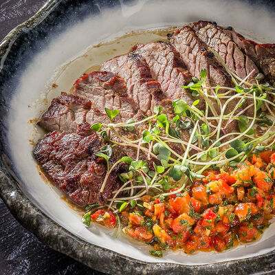 Стейк Фланк с сальсой в Ваще Огонь по цене 1290 ₽