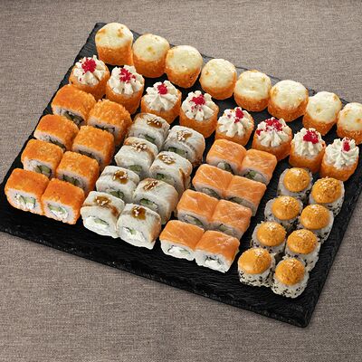 Сет 17 в Wok & Box по цене 2996 ₽