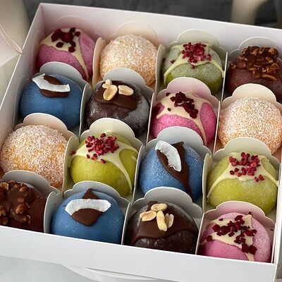 Моти 16 шт ассорти 6 вкусов 1,3 кг Подарок маме в Elian Сhocolate по цене 5500 ₽